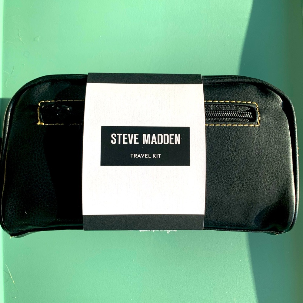 ⬇️New Steve Madden travel kit